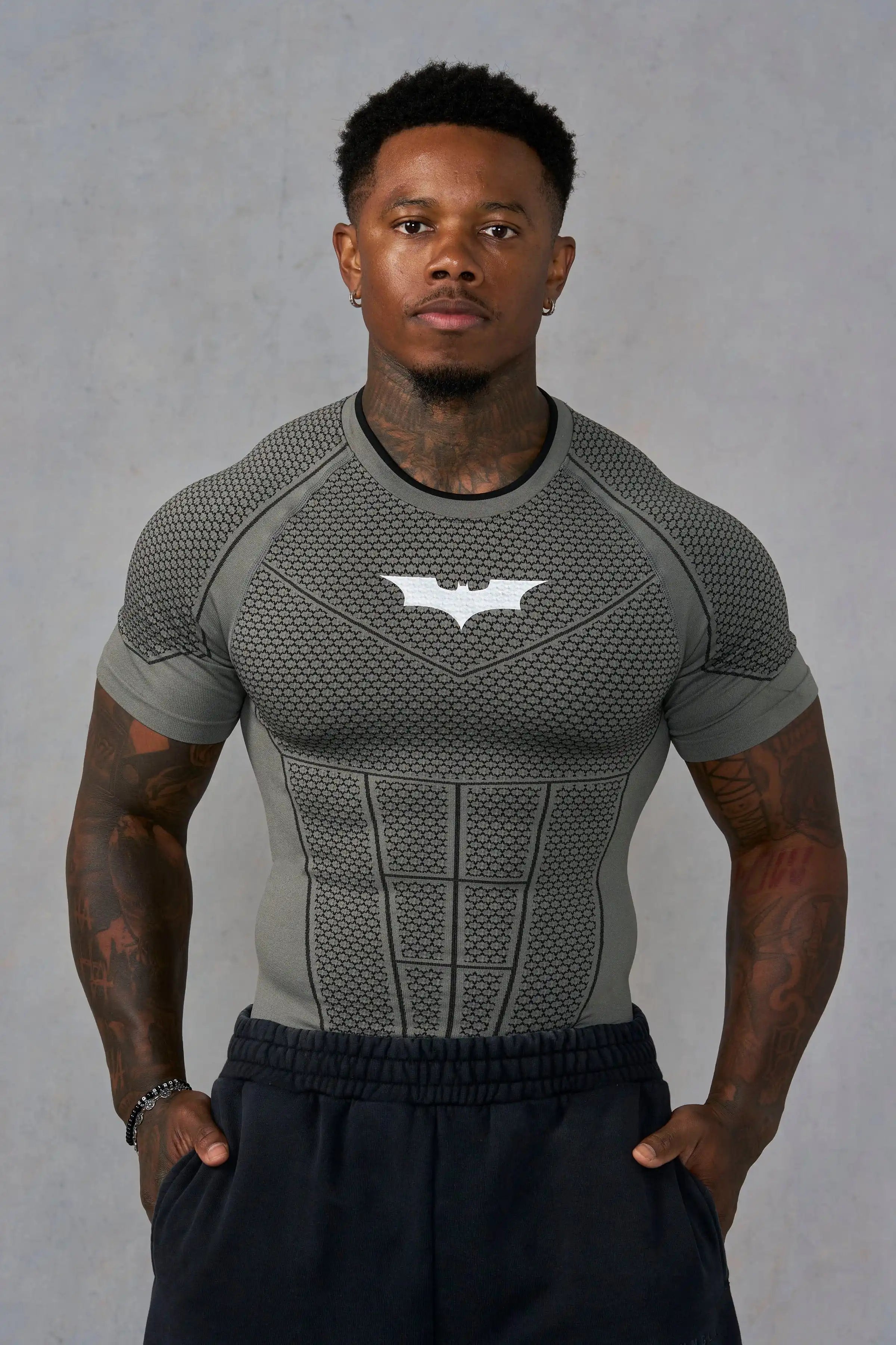 Men's Batman Print Compression T-Shirt, Seamless Honeycomb Breathable Quick Dry Short Sleeve, High Elastic Fitness Gym Top, Runn
